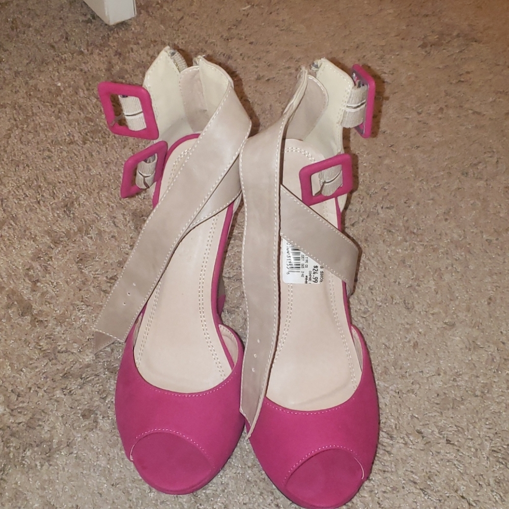 Women wedge